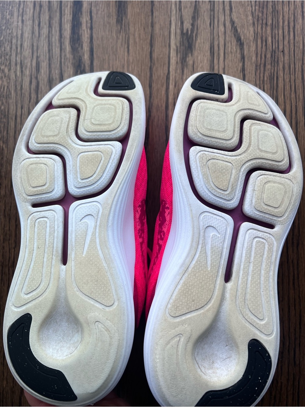 Nike Women's Hot Pink Athletic Running Shoes with White Sole - Picture 7 of 8